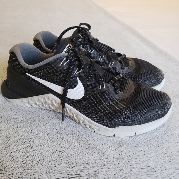 nike metcon size 8